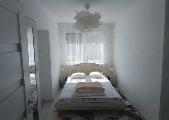 2-room Apartment, & Quiet Apartman