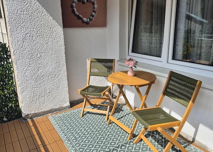 2-room Apartment, & Quiet Apartman