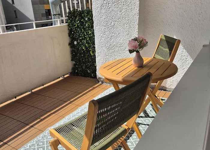 2-room Apartment, & Quiet Apartman Gdynia